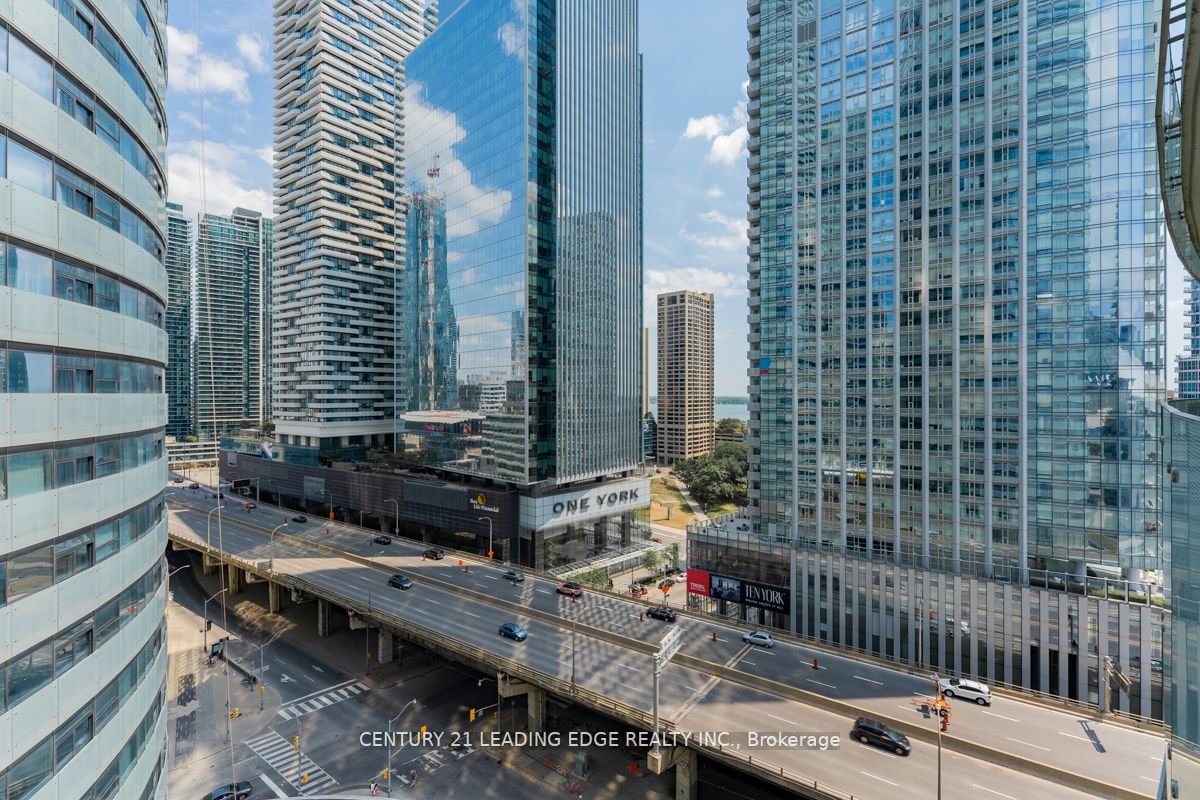 12 York St, #1210