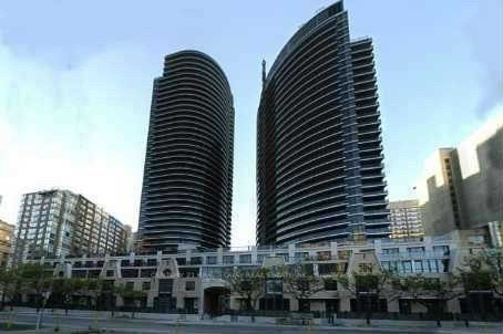 21 Carlton St, #1301