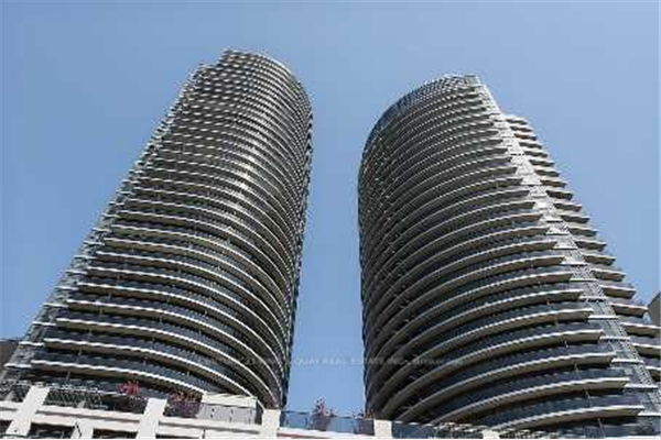 21 Carlton St, Toronto