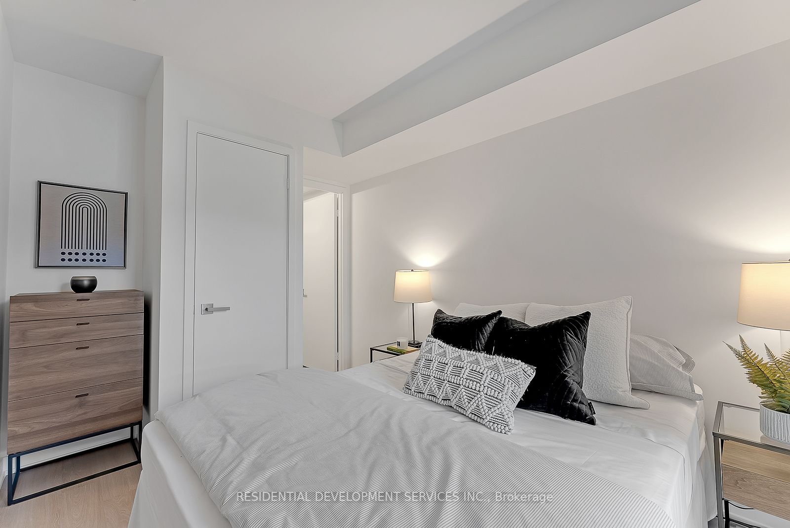 30 Tretti Way, #207