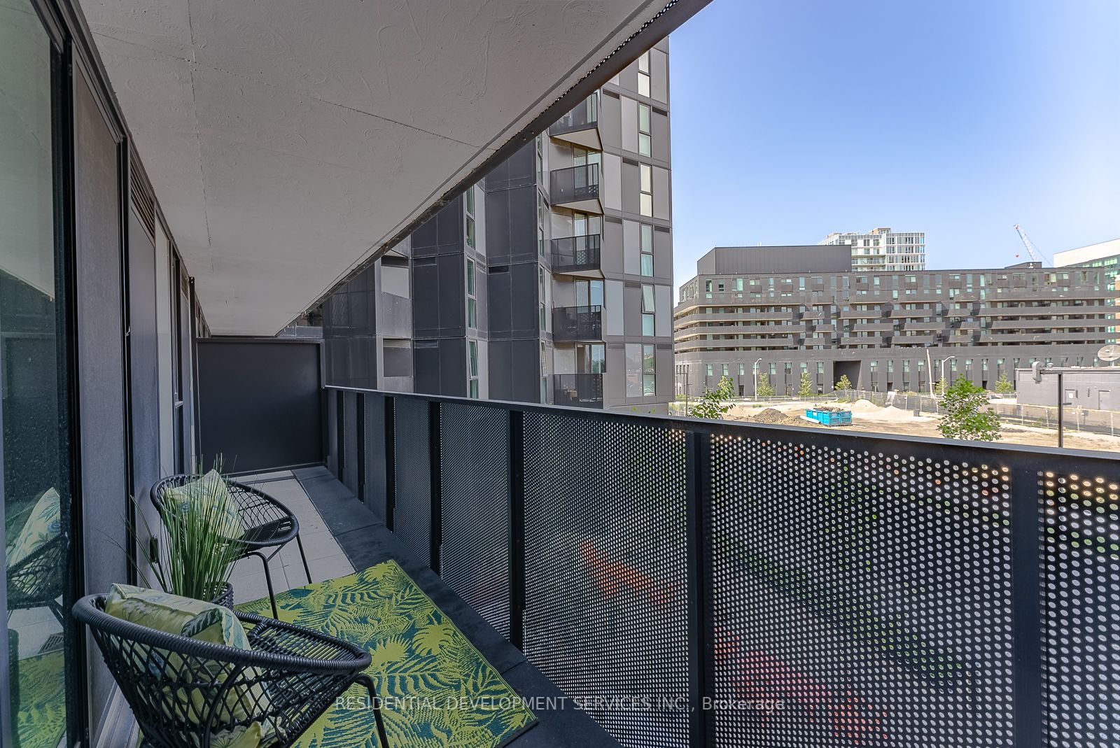 30 Tretti Way, #207