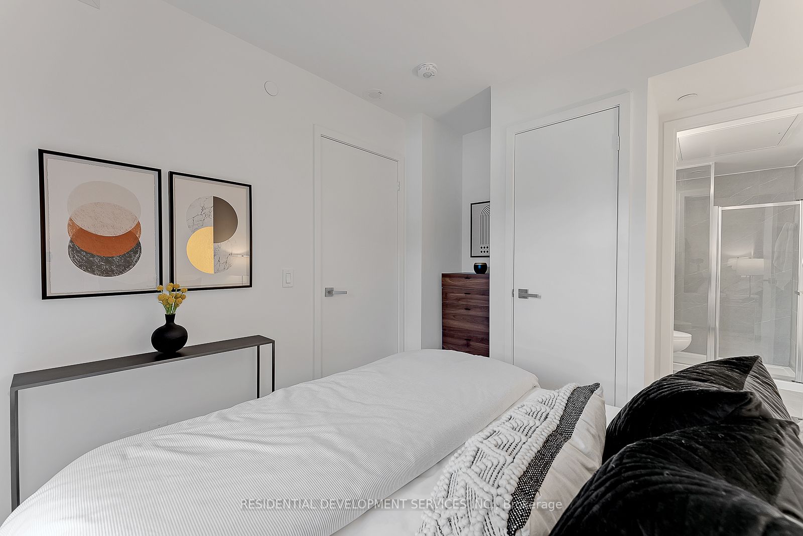 30 Tretti Way, #207