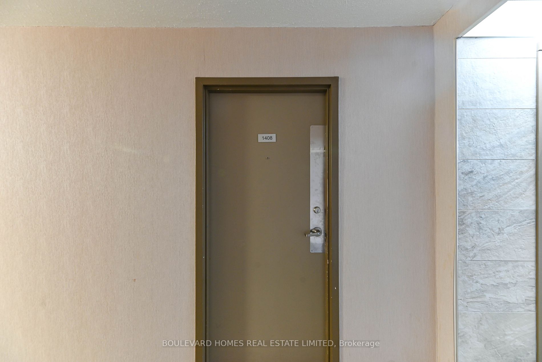 25 Sunrise Ave, #1408