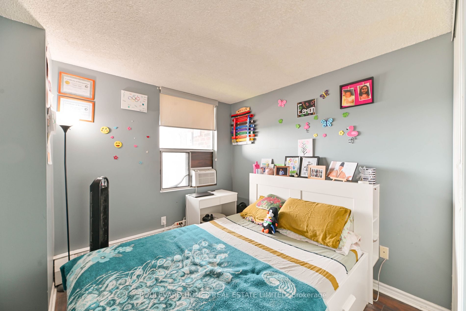 25 Sunrise Ave, #1408
