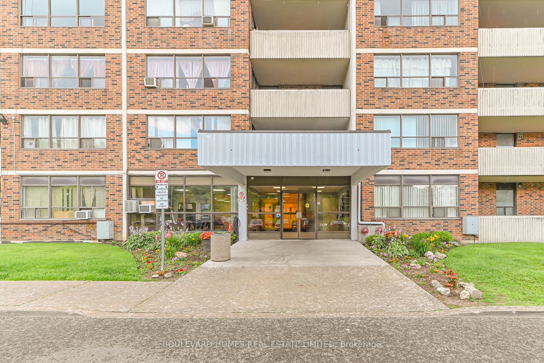 25 Sunrise Ave, #1408