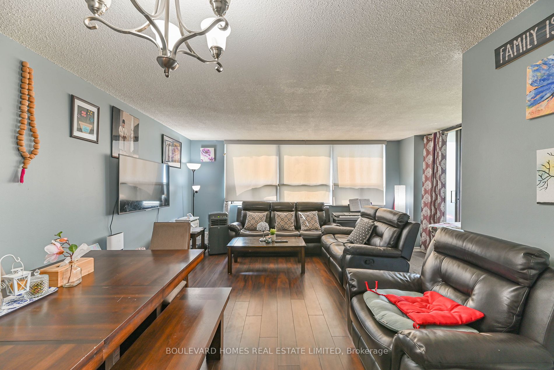 25 Sunrise Ave, #1408