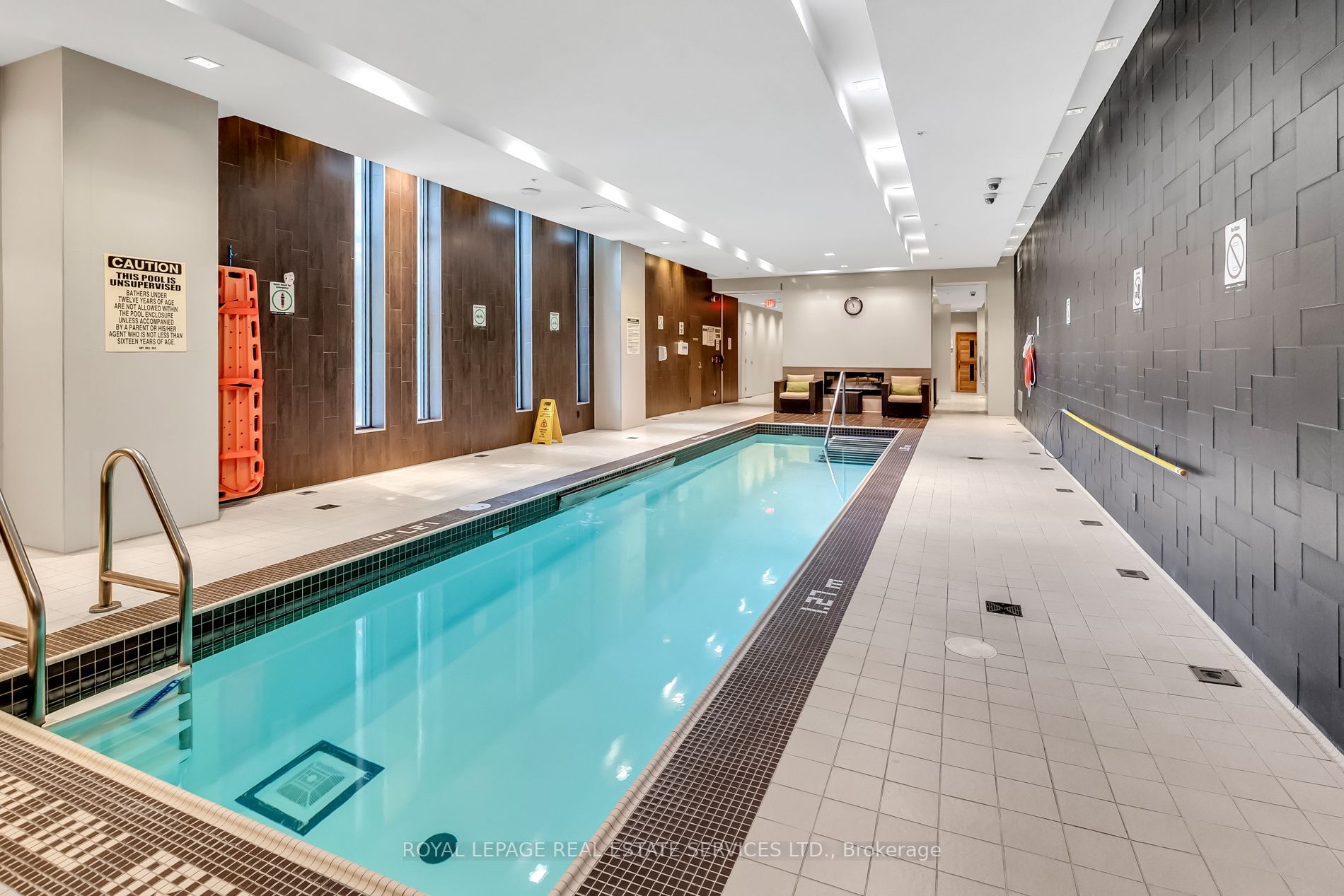 35 Brian Peck Cres, #521