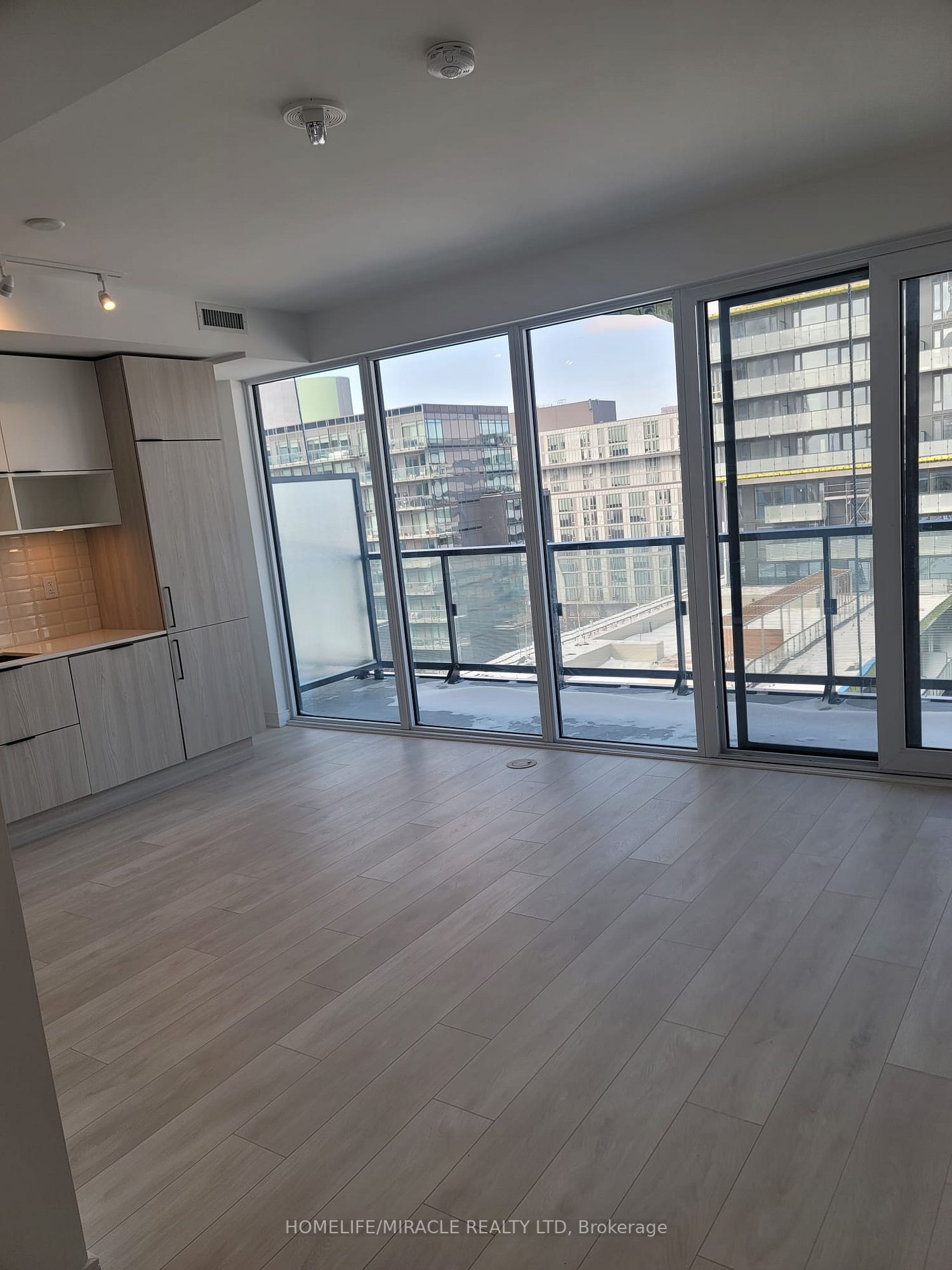 180 Mill St, #S902