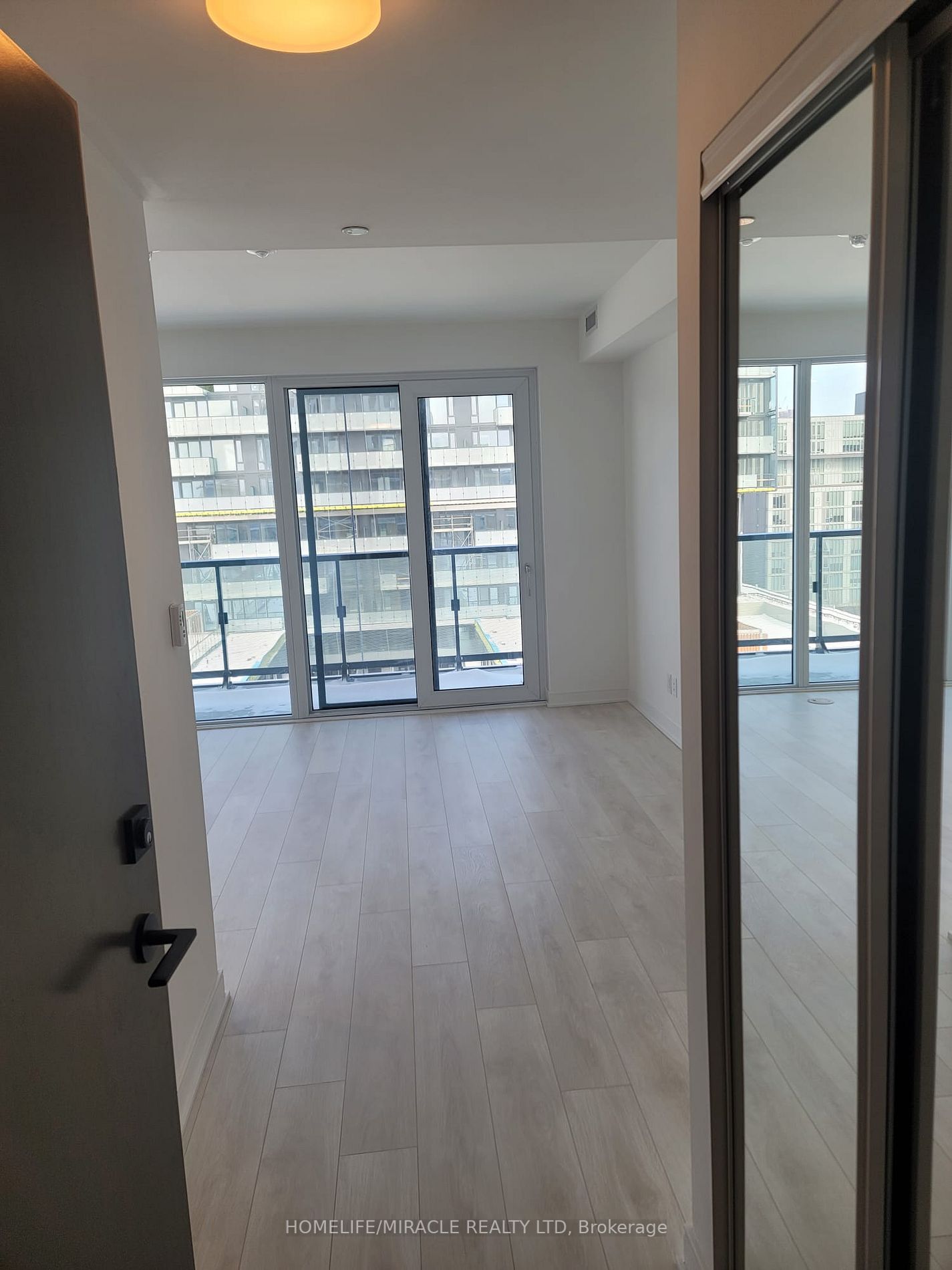 180 Mill St, #S902