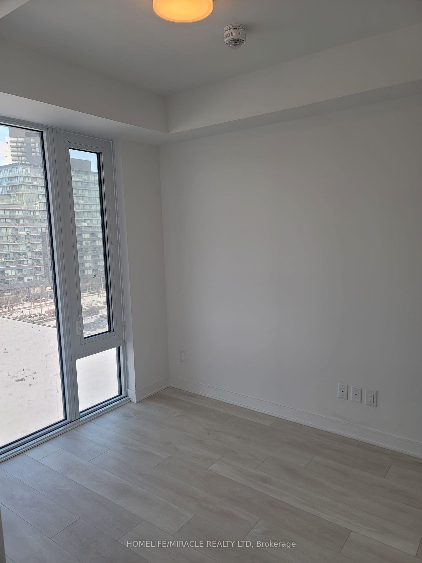 180 Mill St, #S902