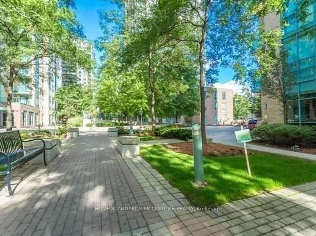 20 Olive Ave W, #812