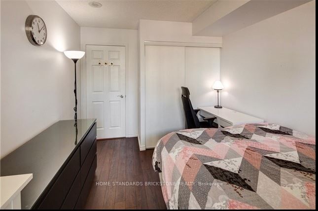 20 Olive Ave W, #812