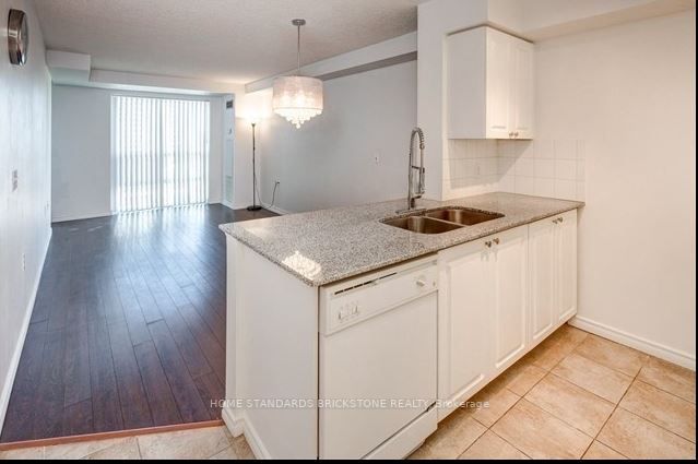 20 Olive Ave W, #812