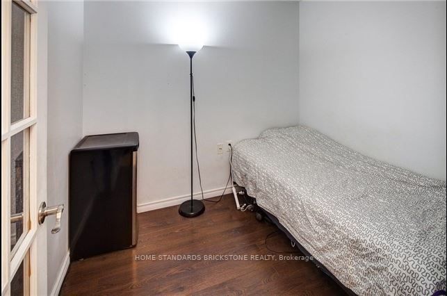 20 Olive Ave W, #812