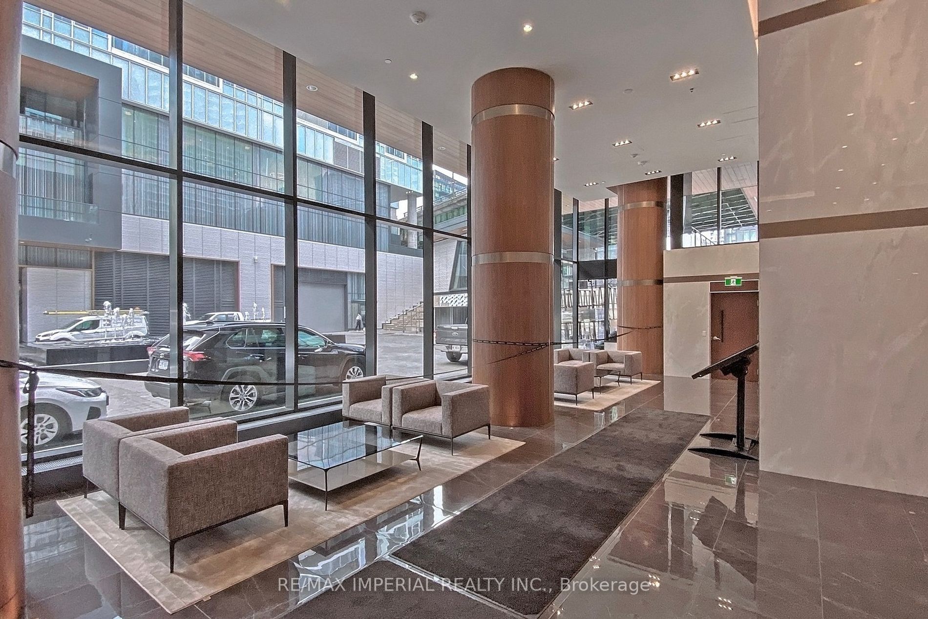 17 Bathurst St, #1001