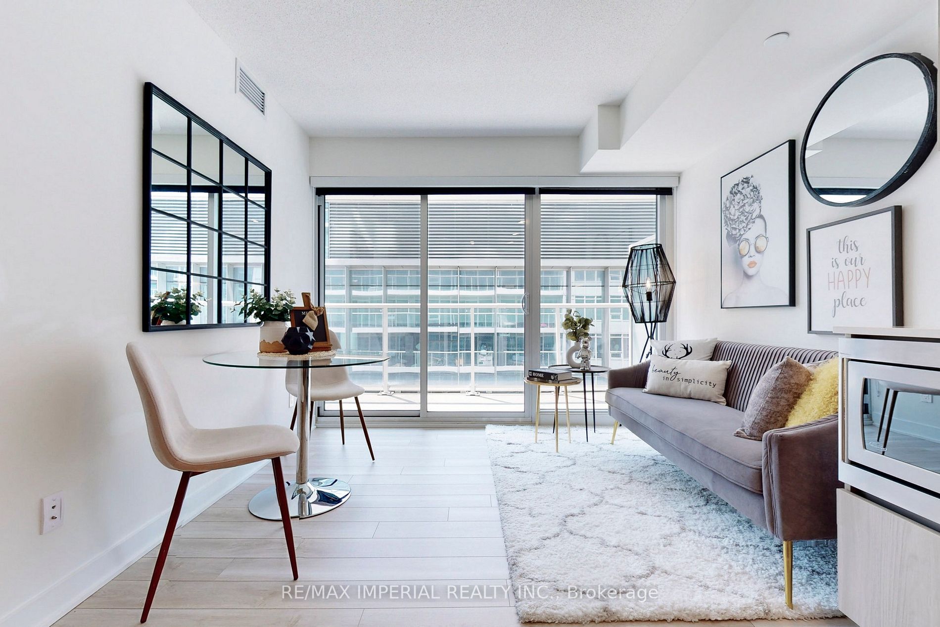 17 Bathurst St, #1001