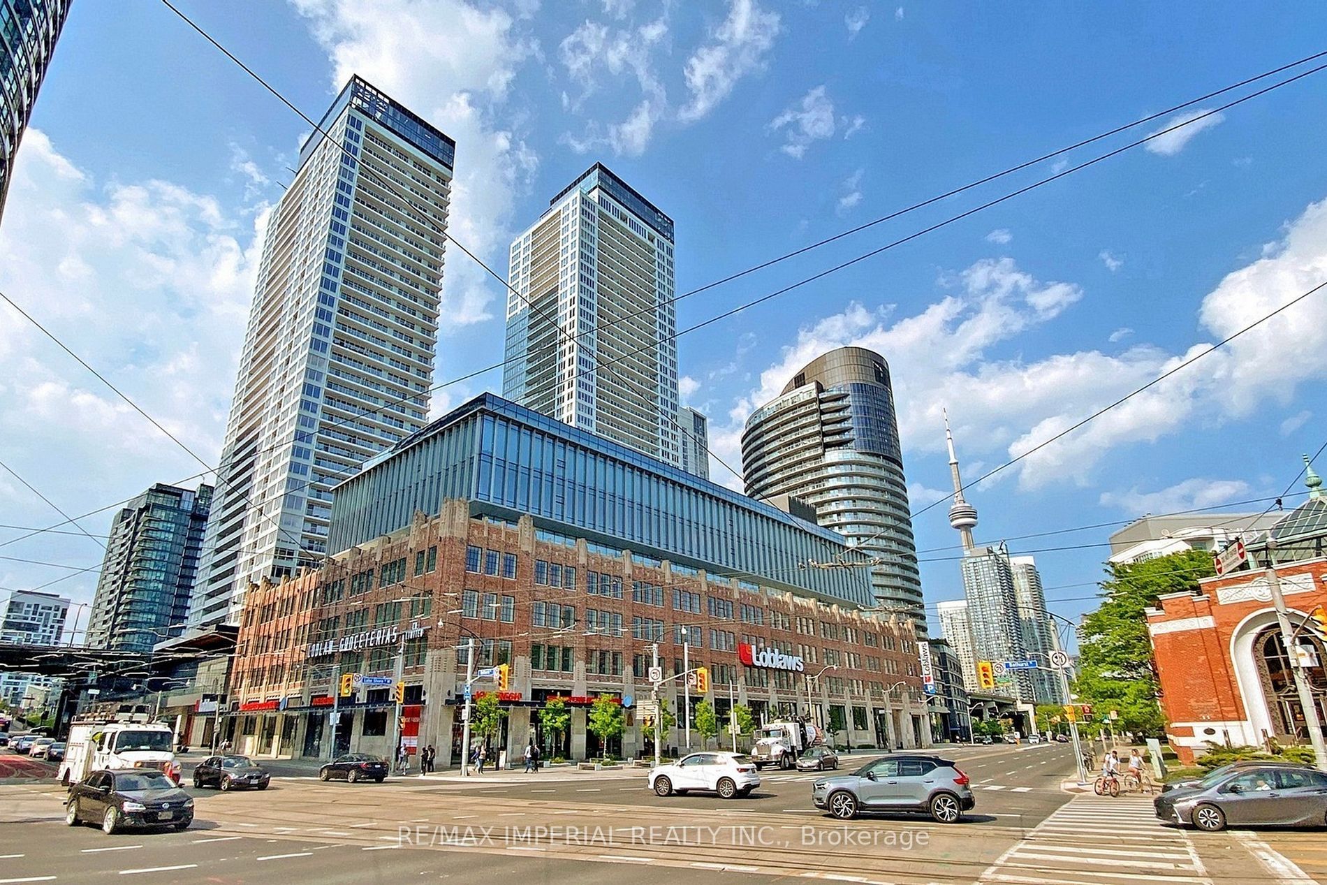 17 Bathurst St, #1001