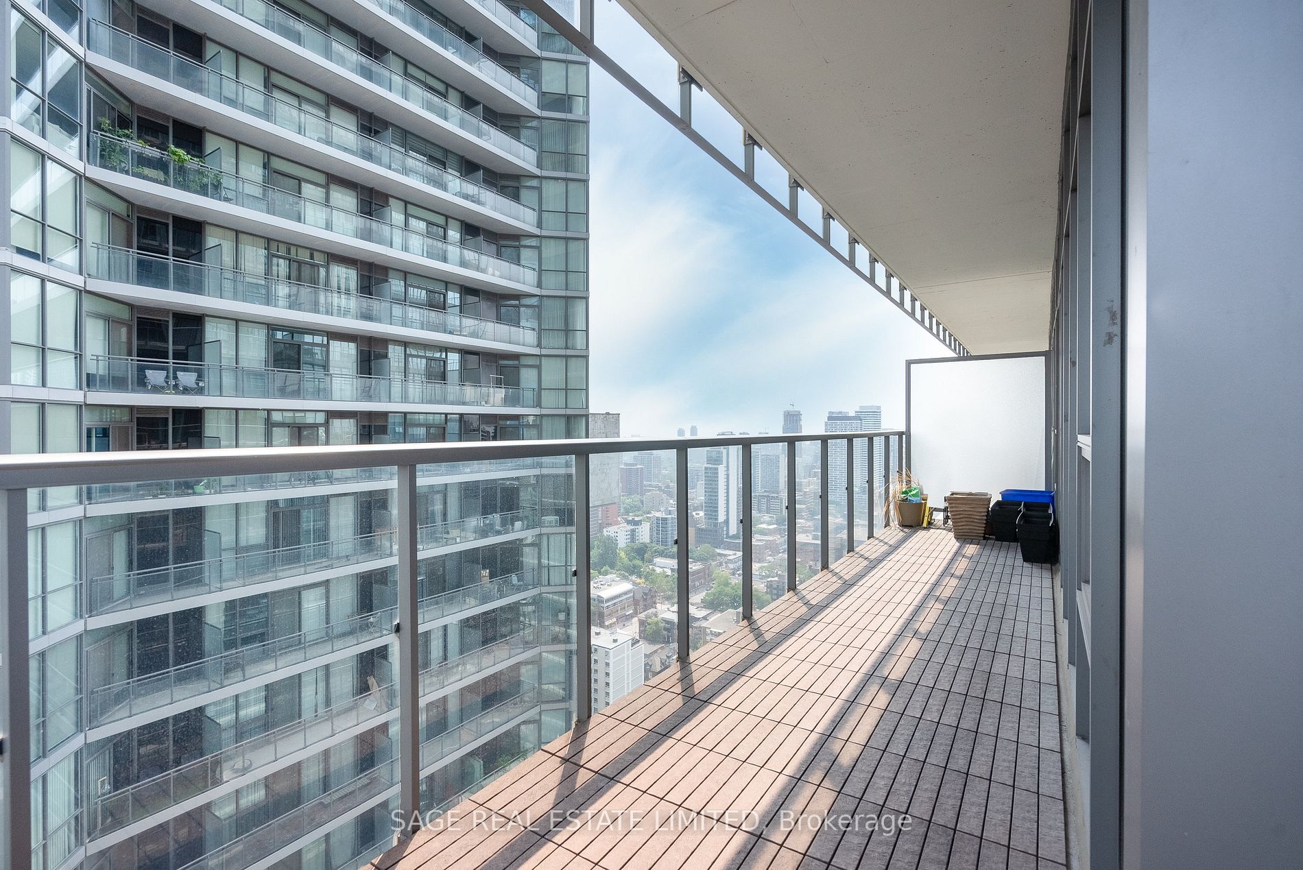 33 Charles St E, #3209