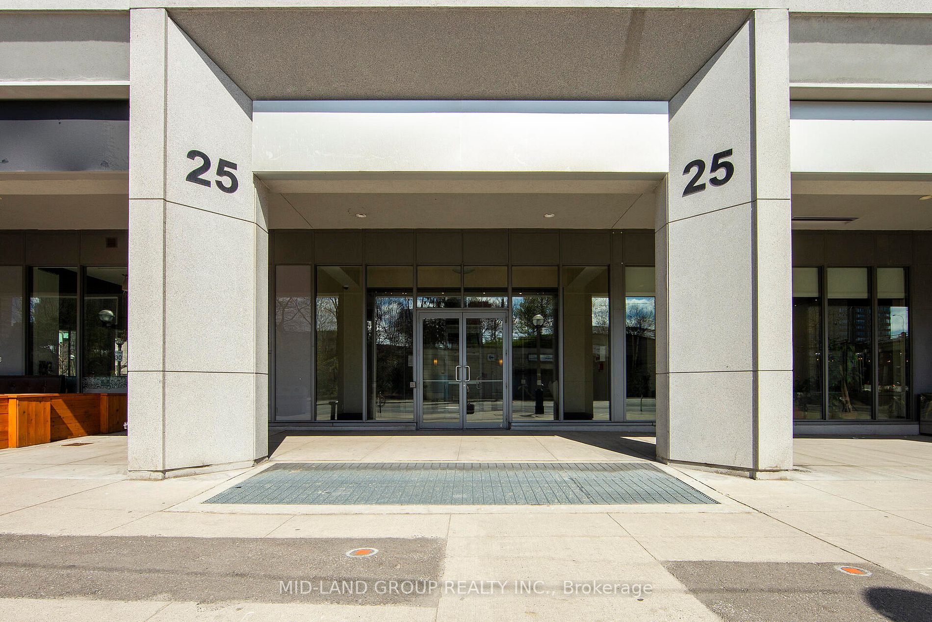 Toronto, 25 Lower Simcoe St, 1128 For Rent, 2,500