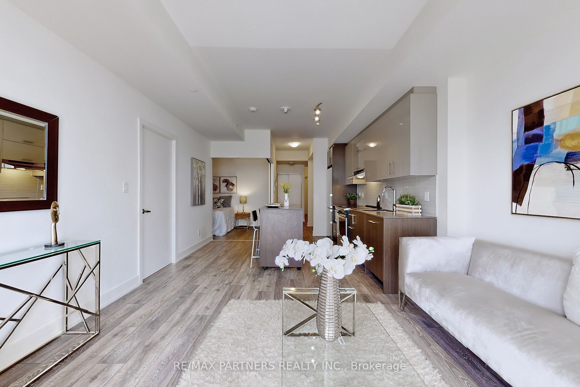 180 Fairview Mall Dr S, #317