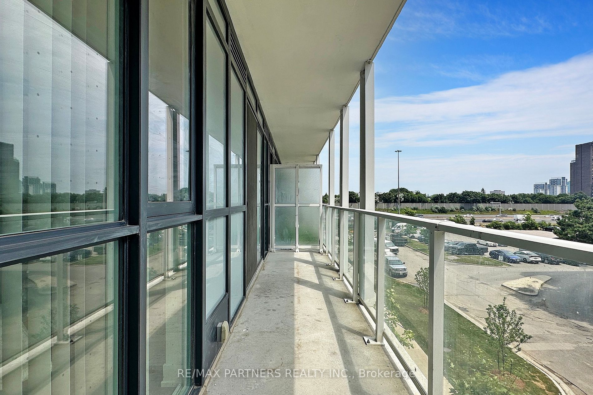 180 Fairview Mall Dr S, #317