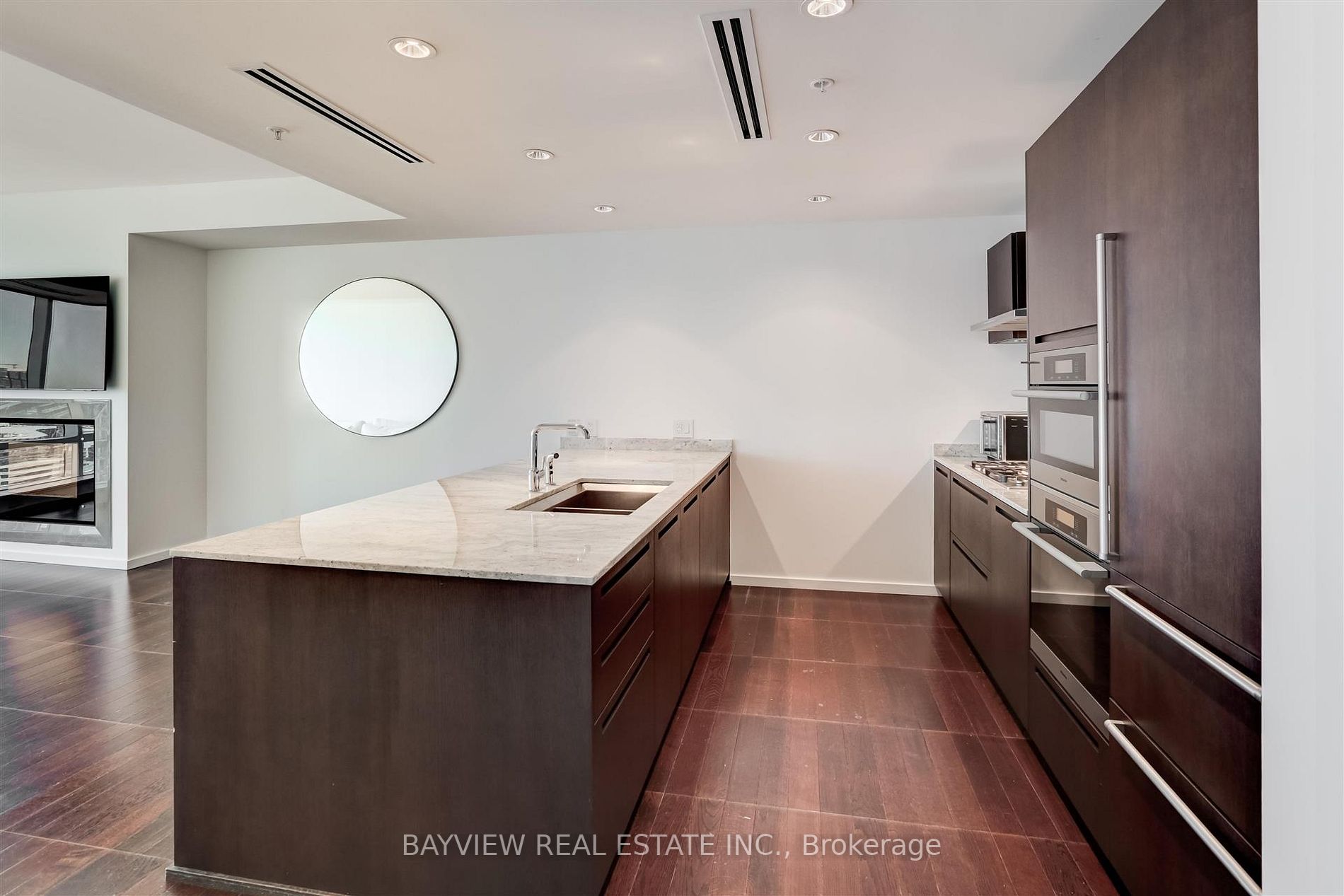 180 University Ave, #4604