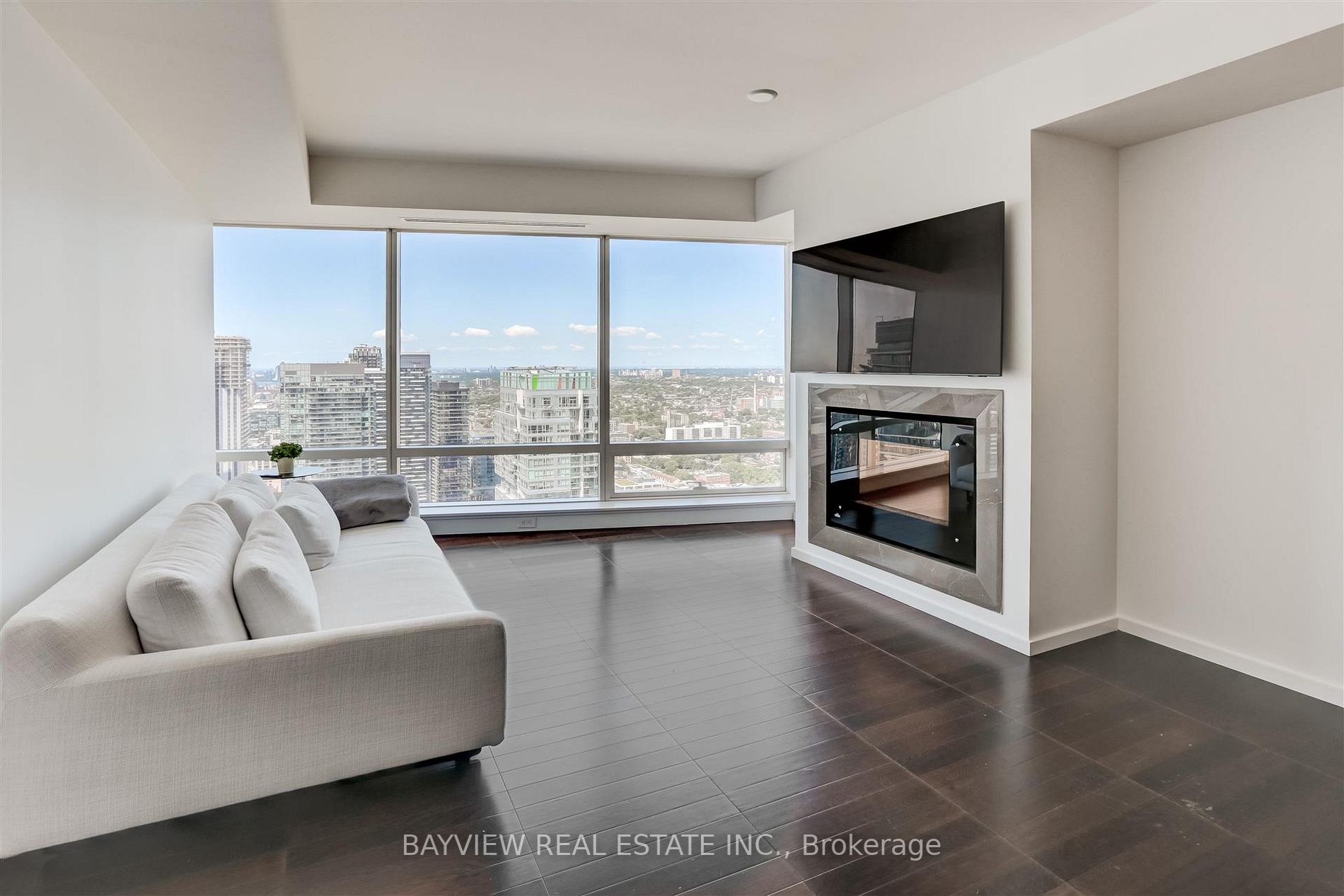 180 University Ave, #4604