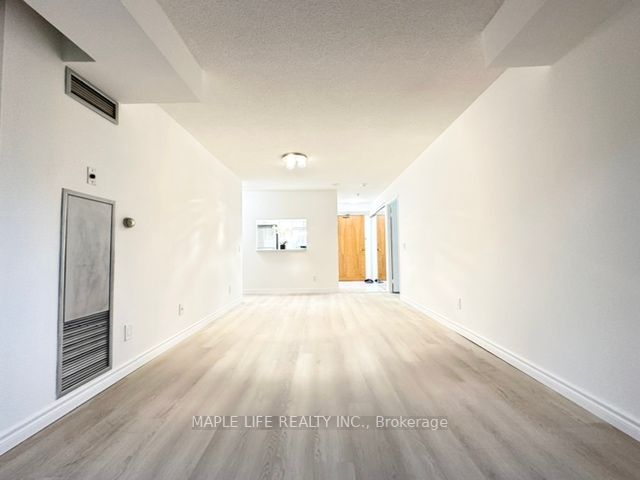 Listing C6687980 - Large Photo # 8