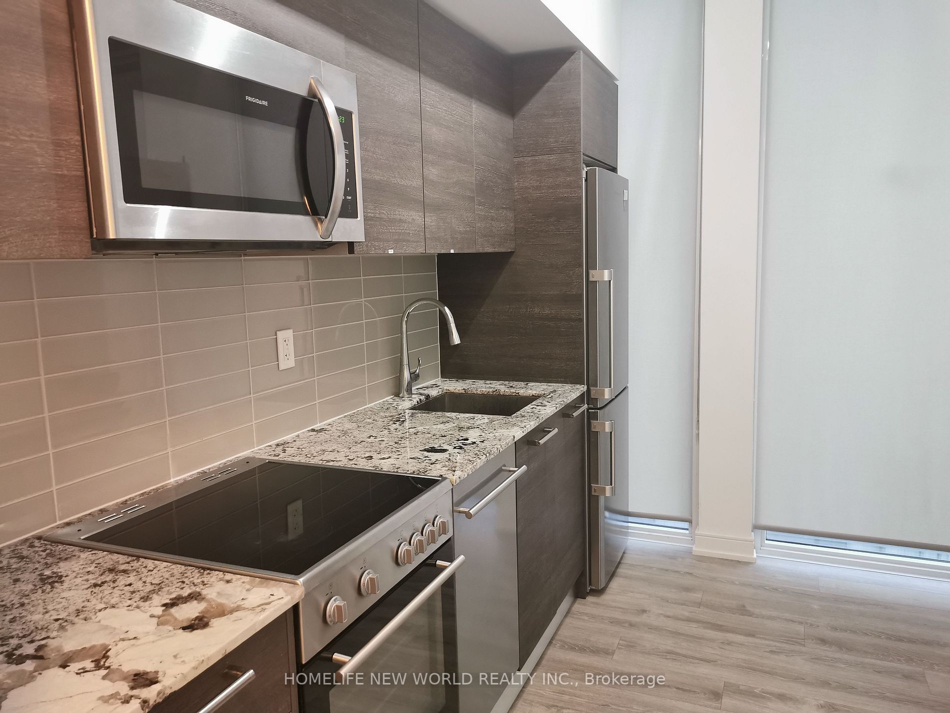 28 Wellesley Street E, #3504