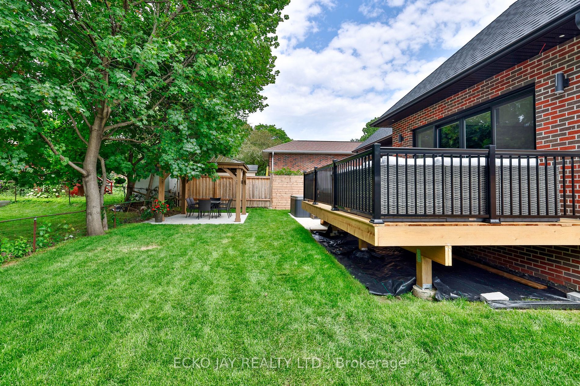 44 Lionel Heights Cres