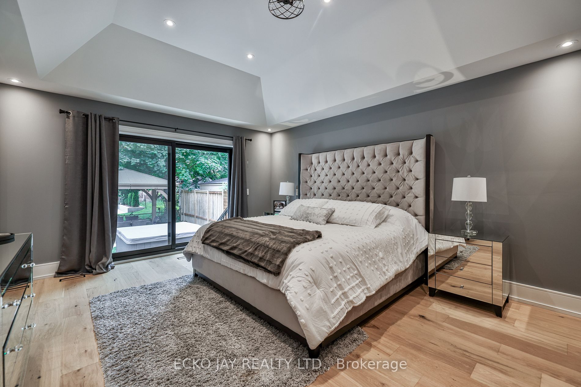 44 Lionel Heights Cres