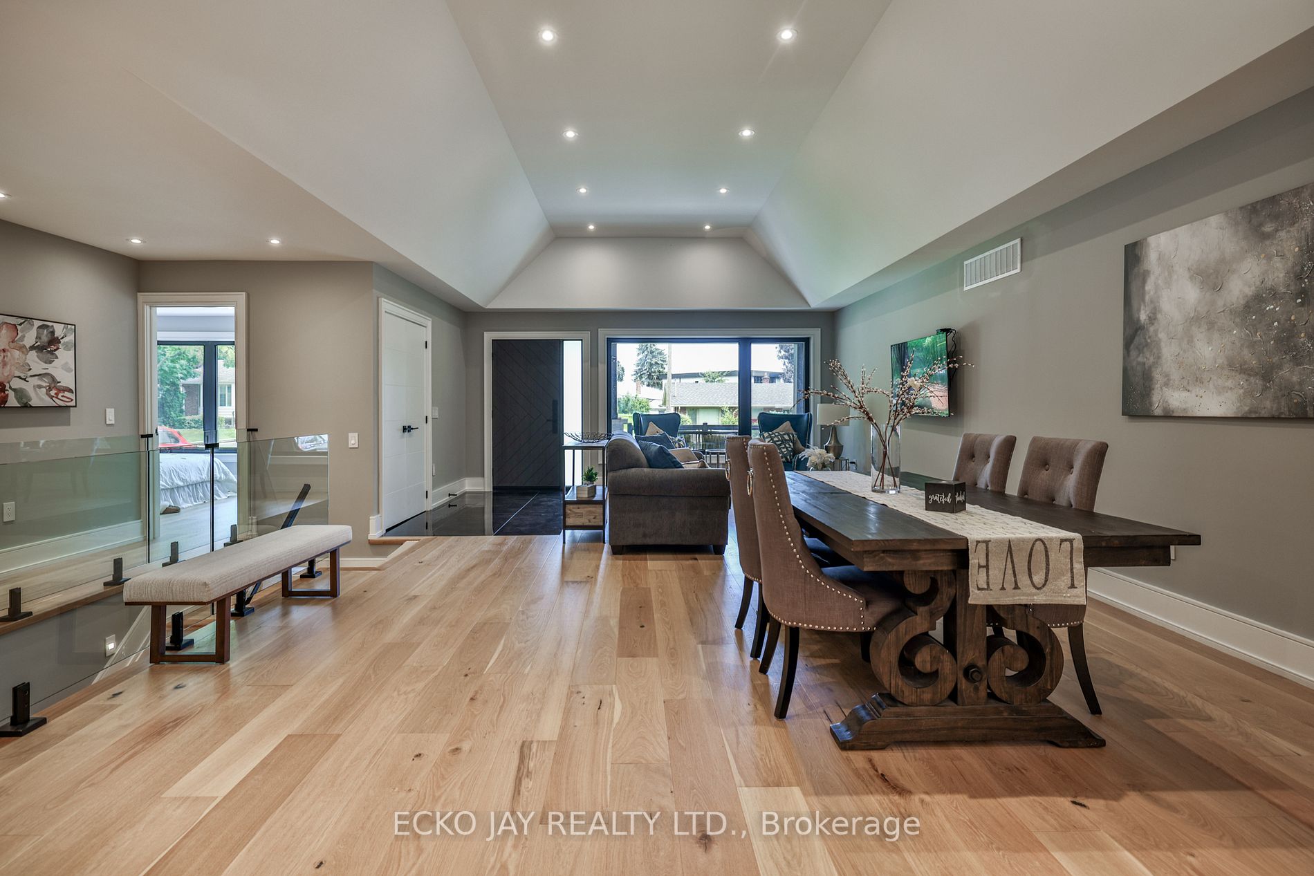 44 Lionel Heights Cres