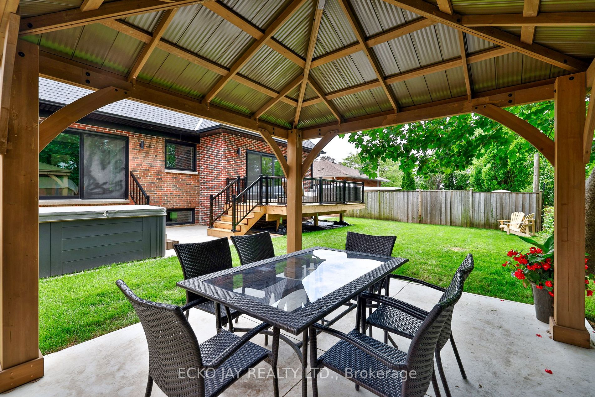 44 Lionel Heights Cres