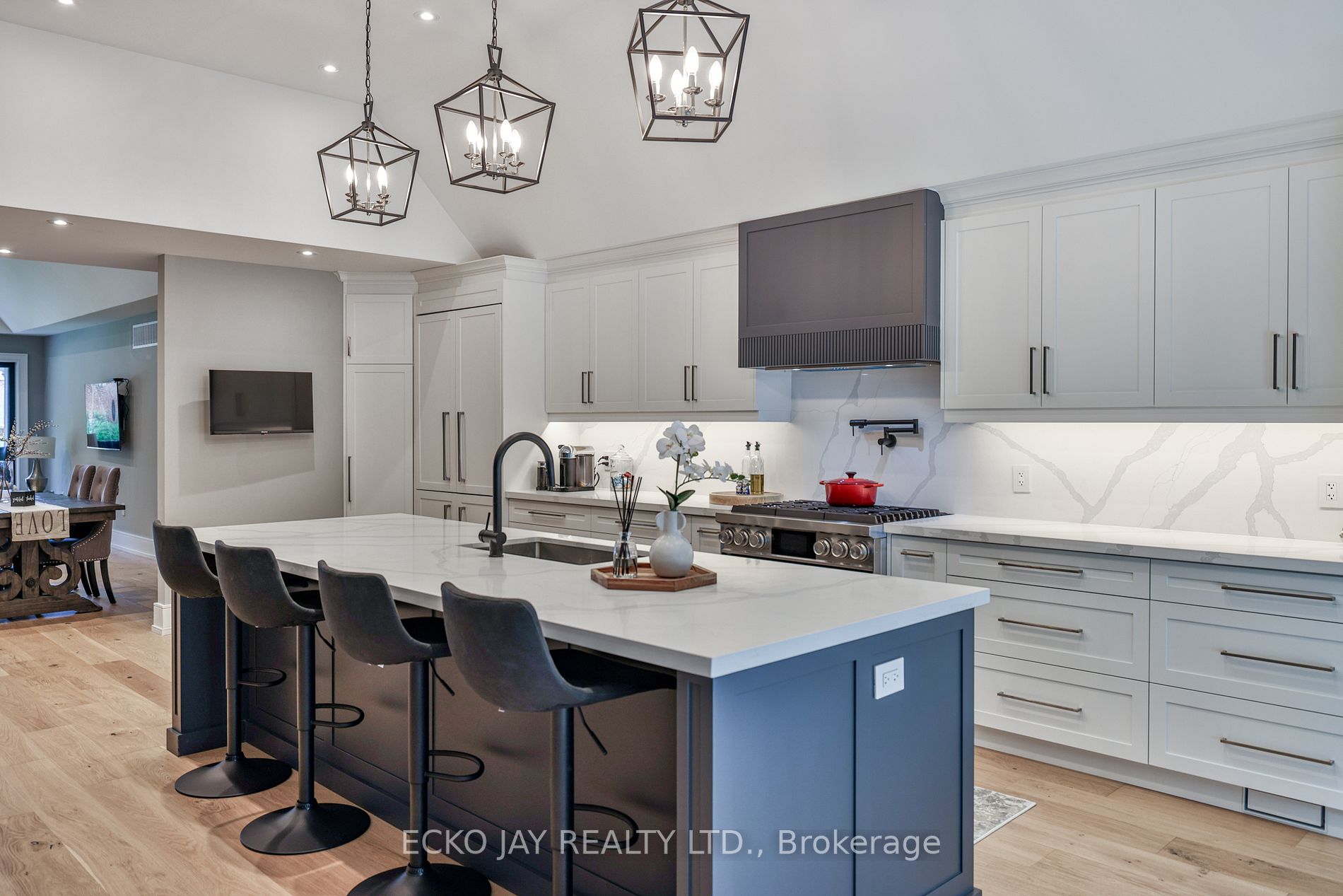 44 Lionel Heights Cres