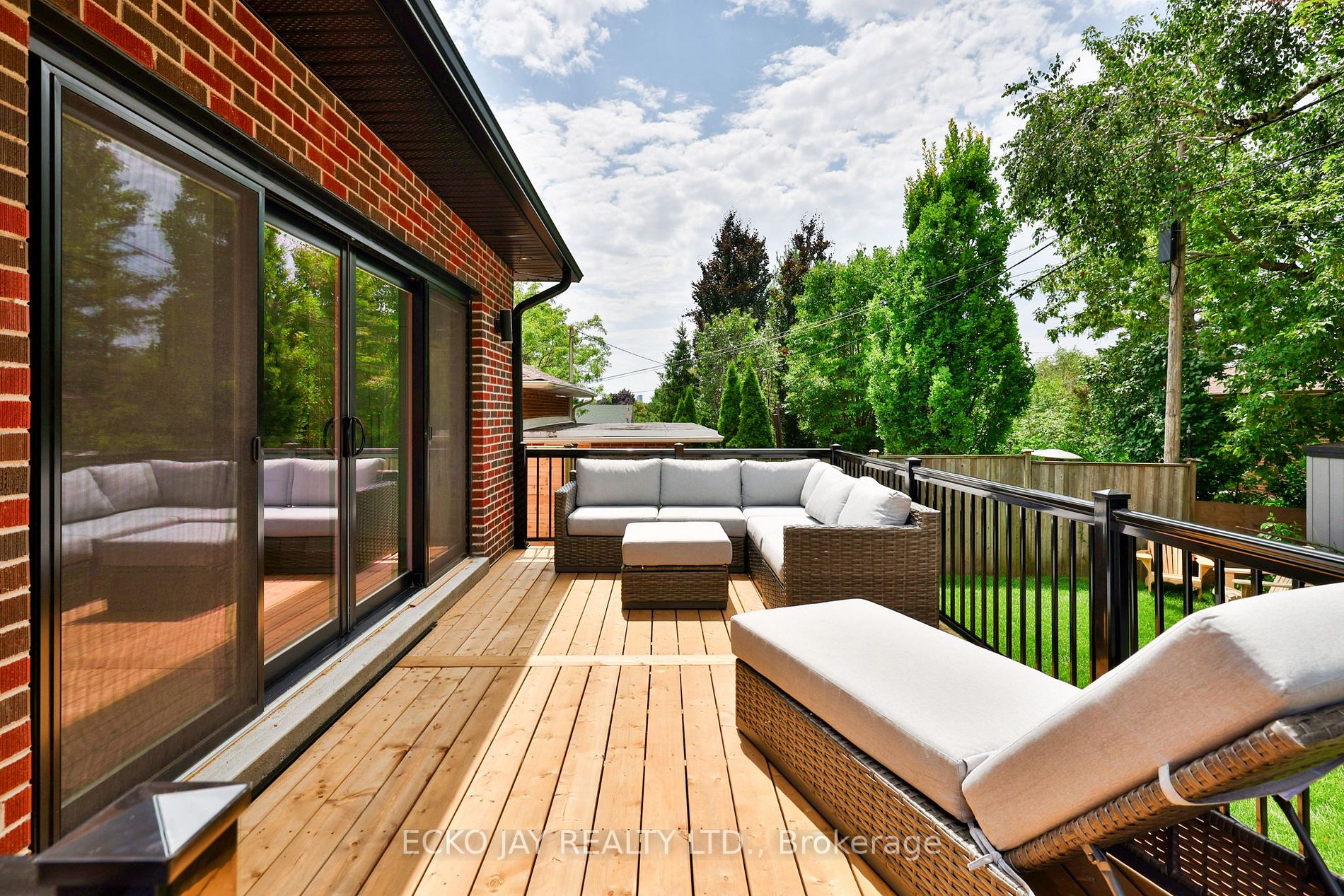 44 Lionel Heights Cres