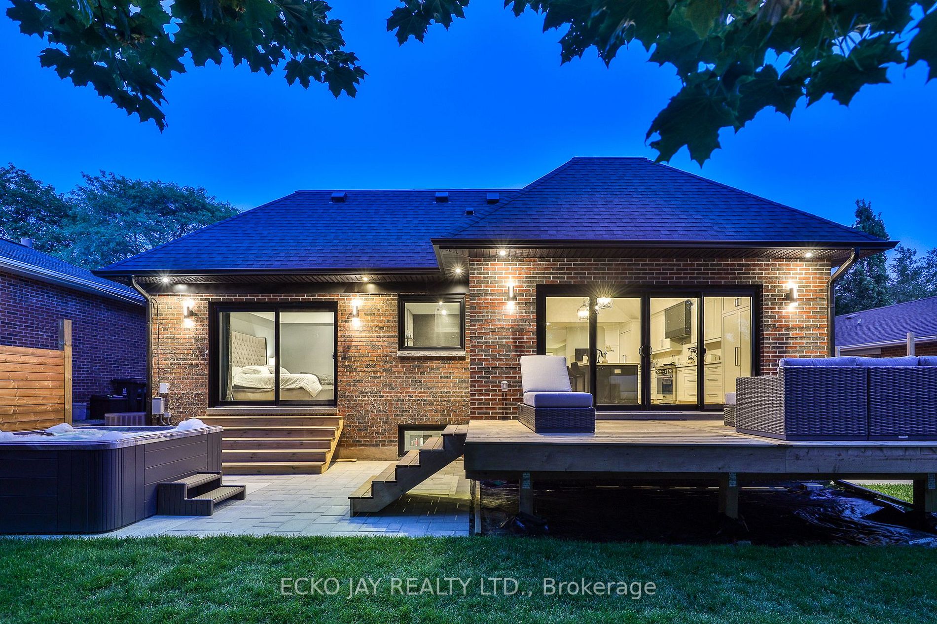 44 Lionel Heights Cres