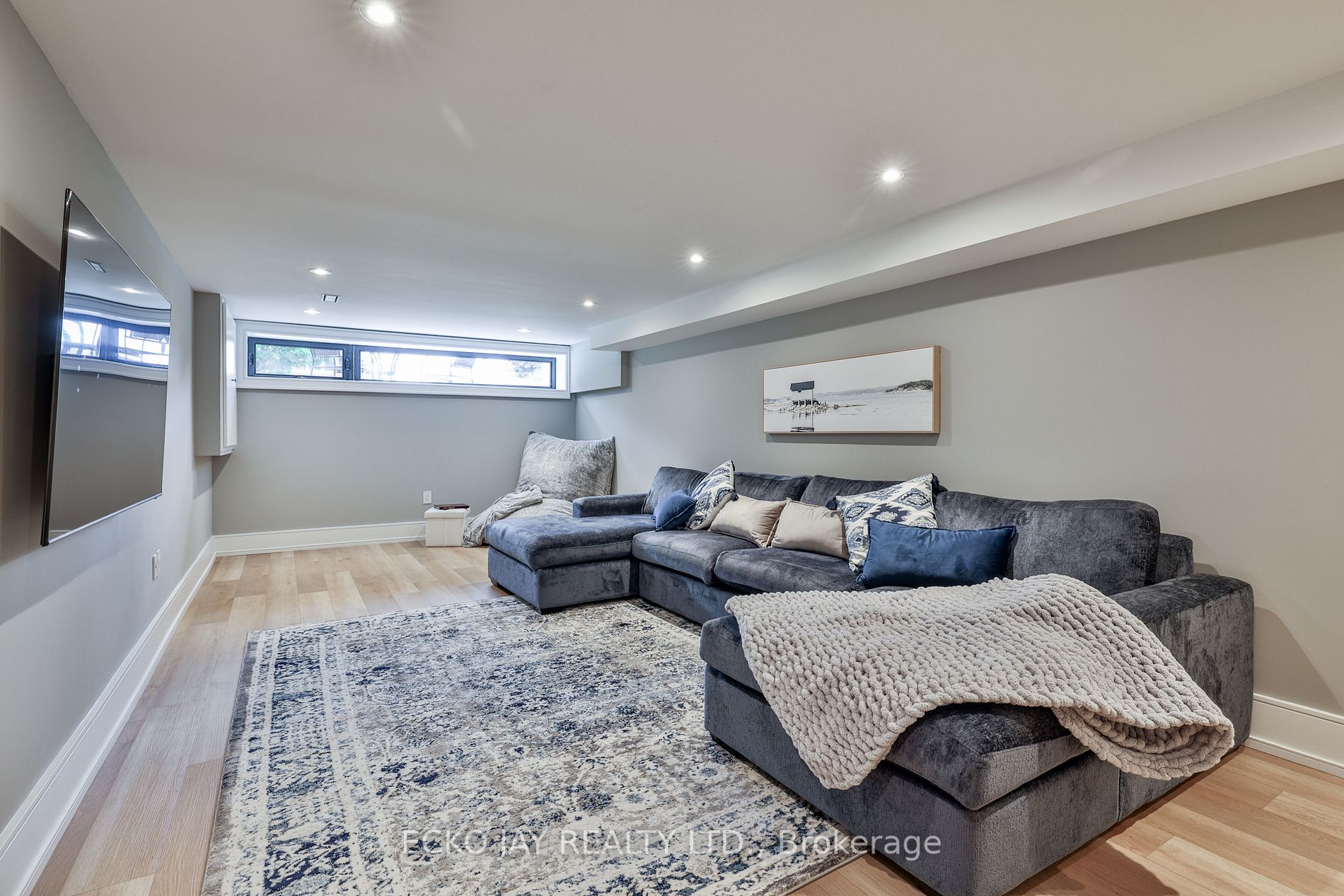 44 Lionel Heights Cres