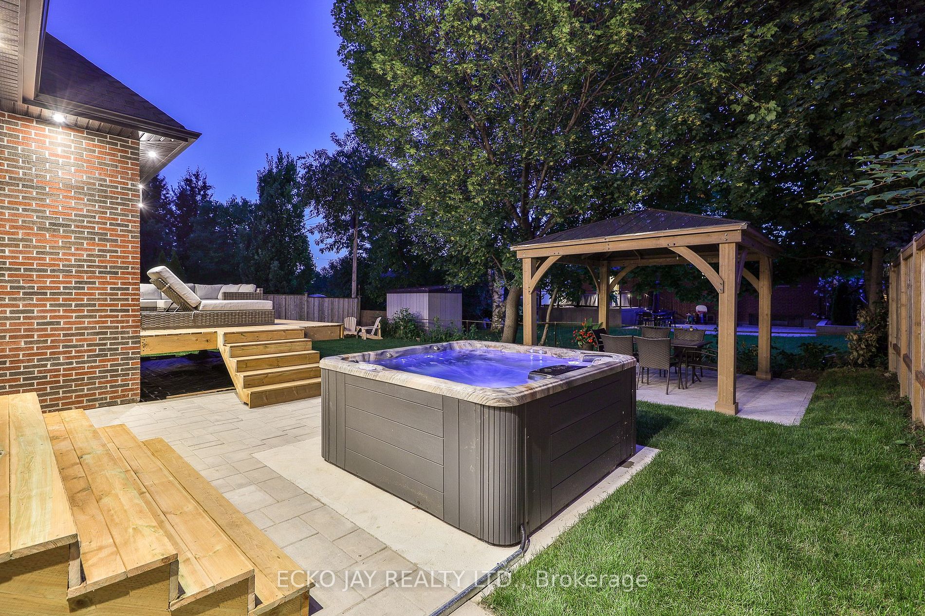 44 Lionel Heights Cres