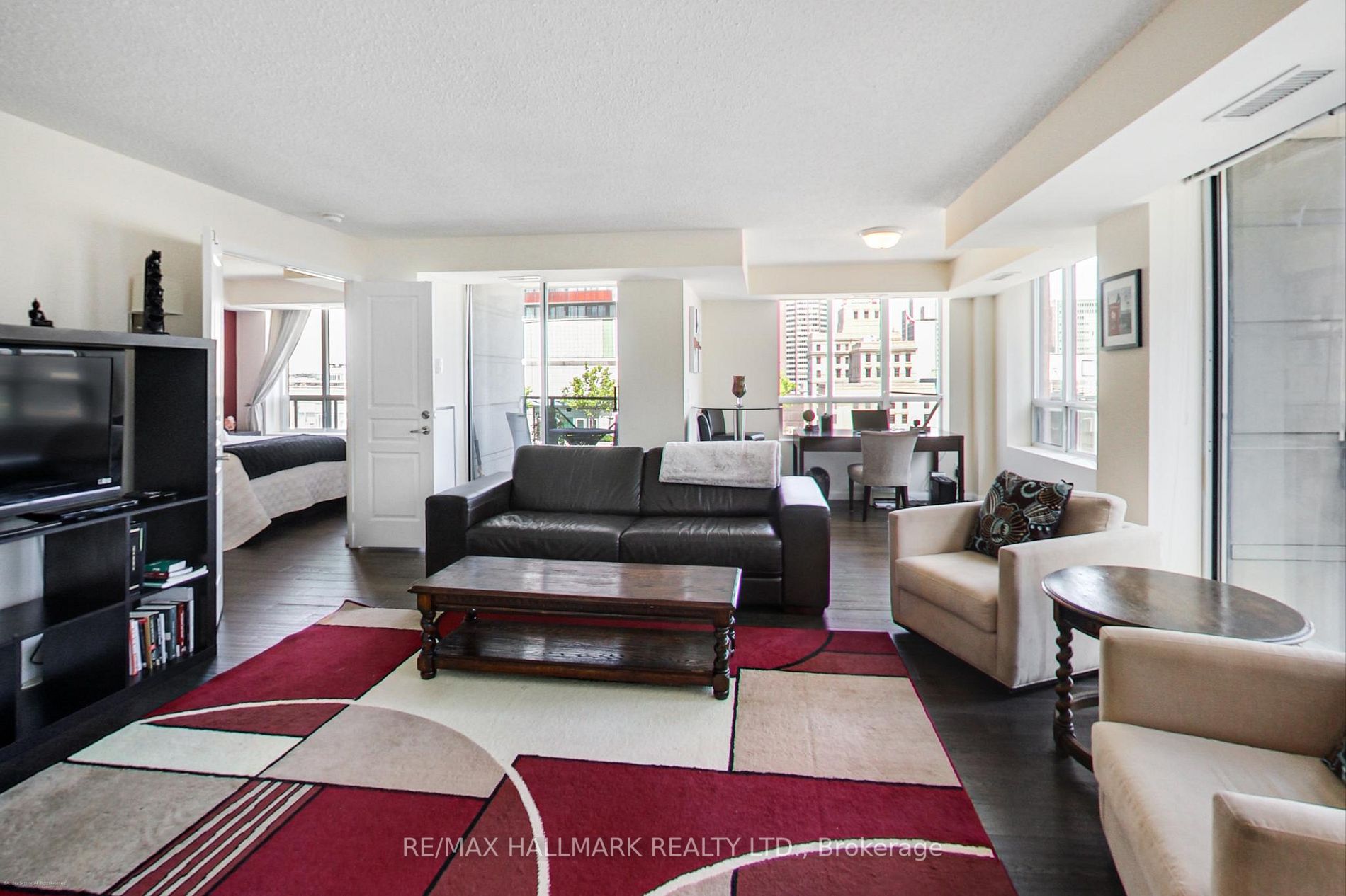 140 Simcoe St, #Ph09