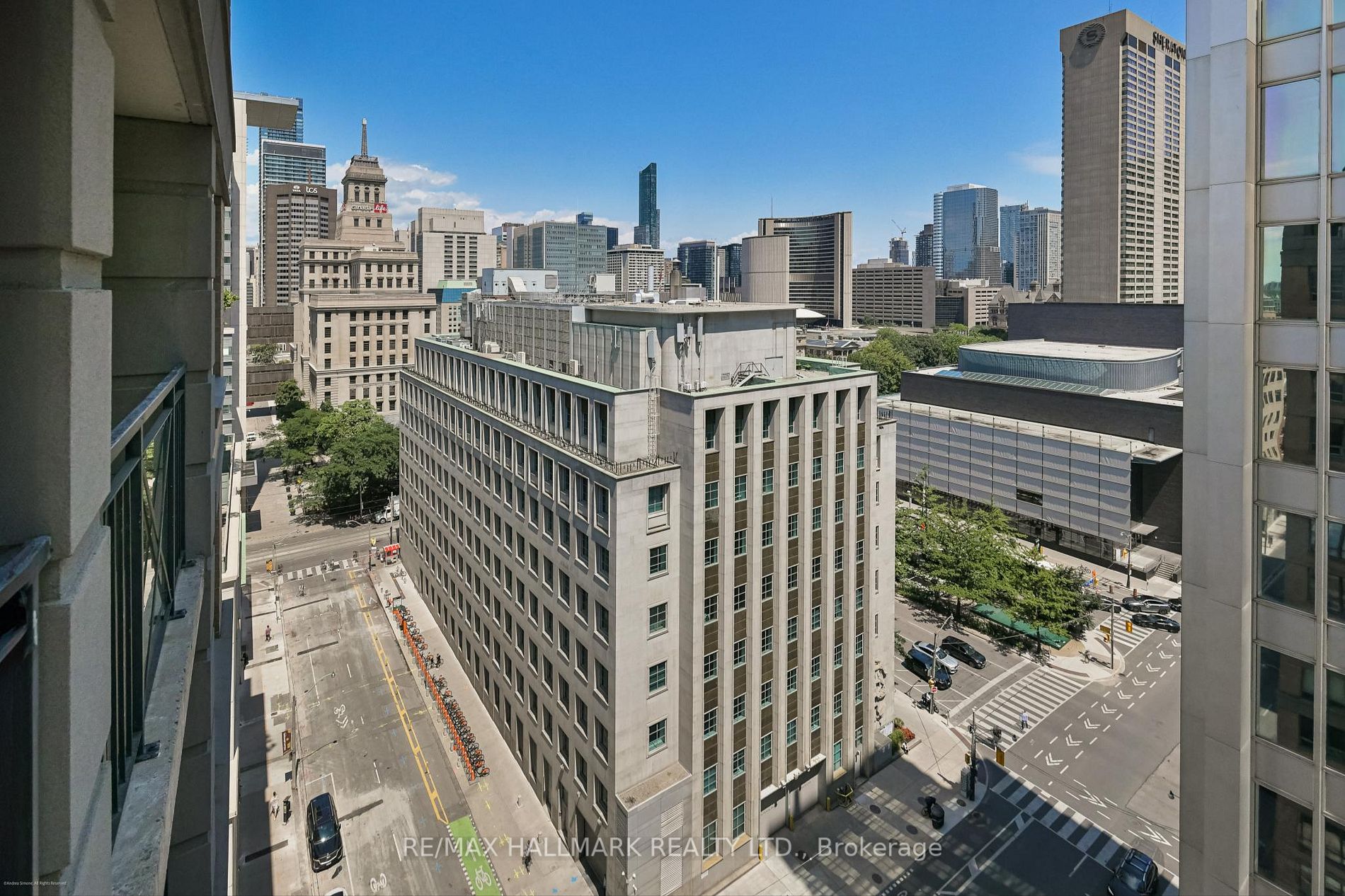 140 Simcoe St, #Ph09