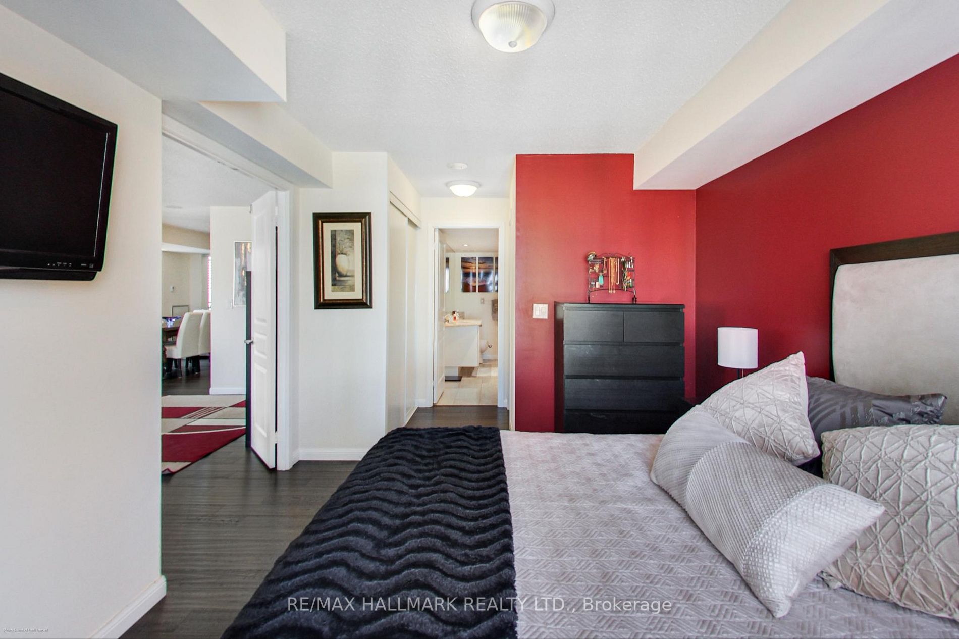 140 Simcoe St, #Ph09