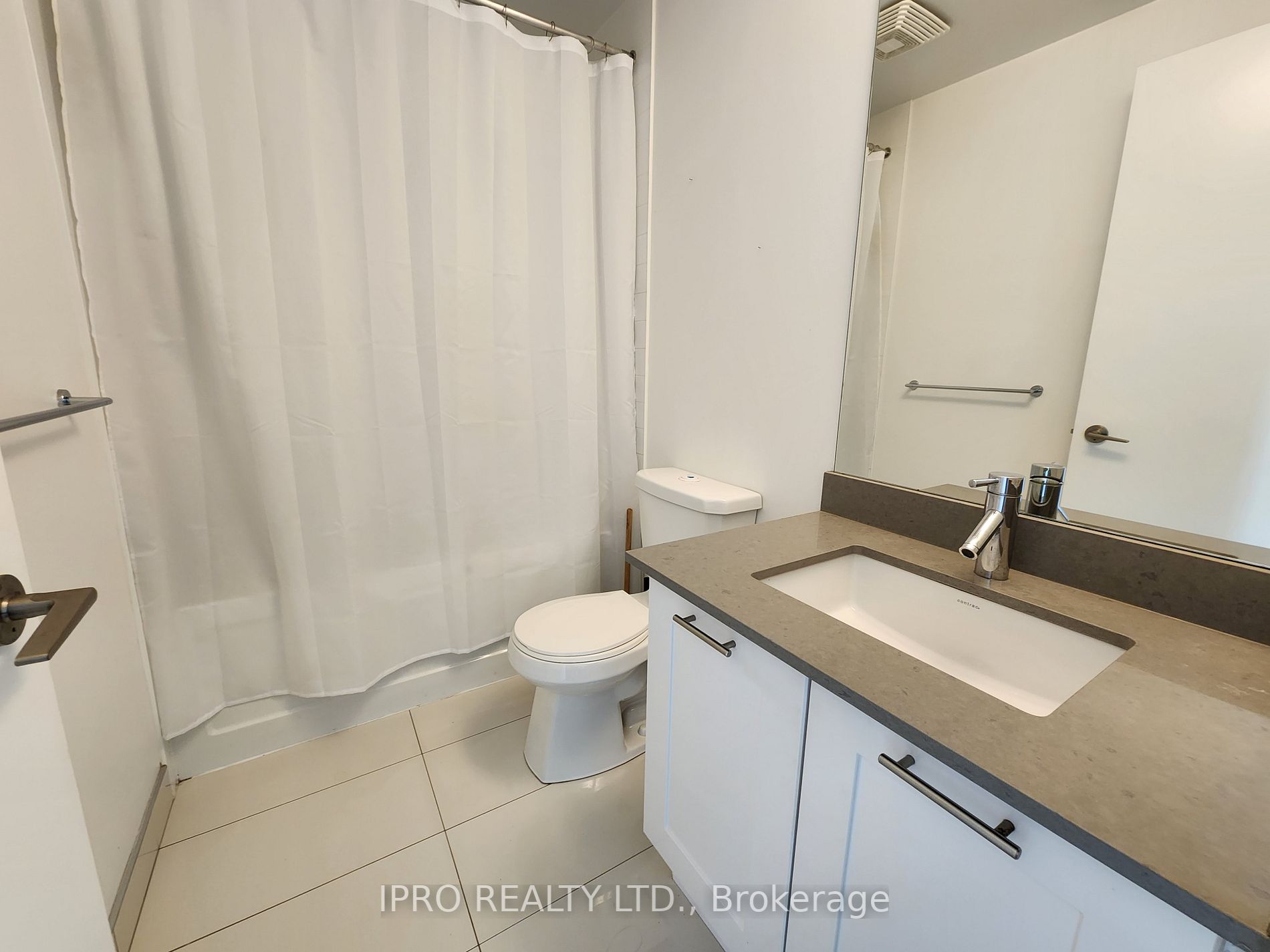 20 Bruyeres Mews #910