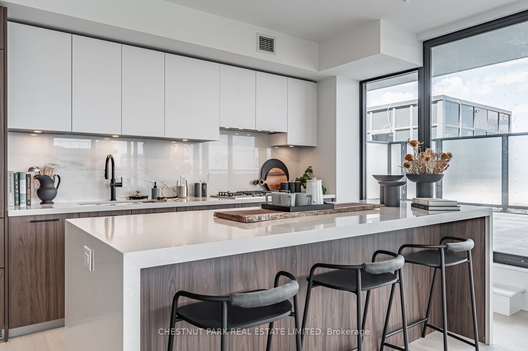 33 Frederick Todd Way, #1205
