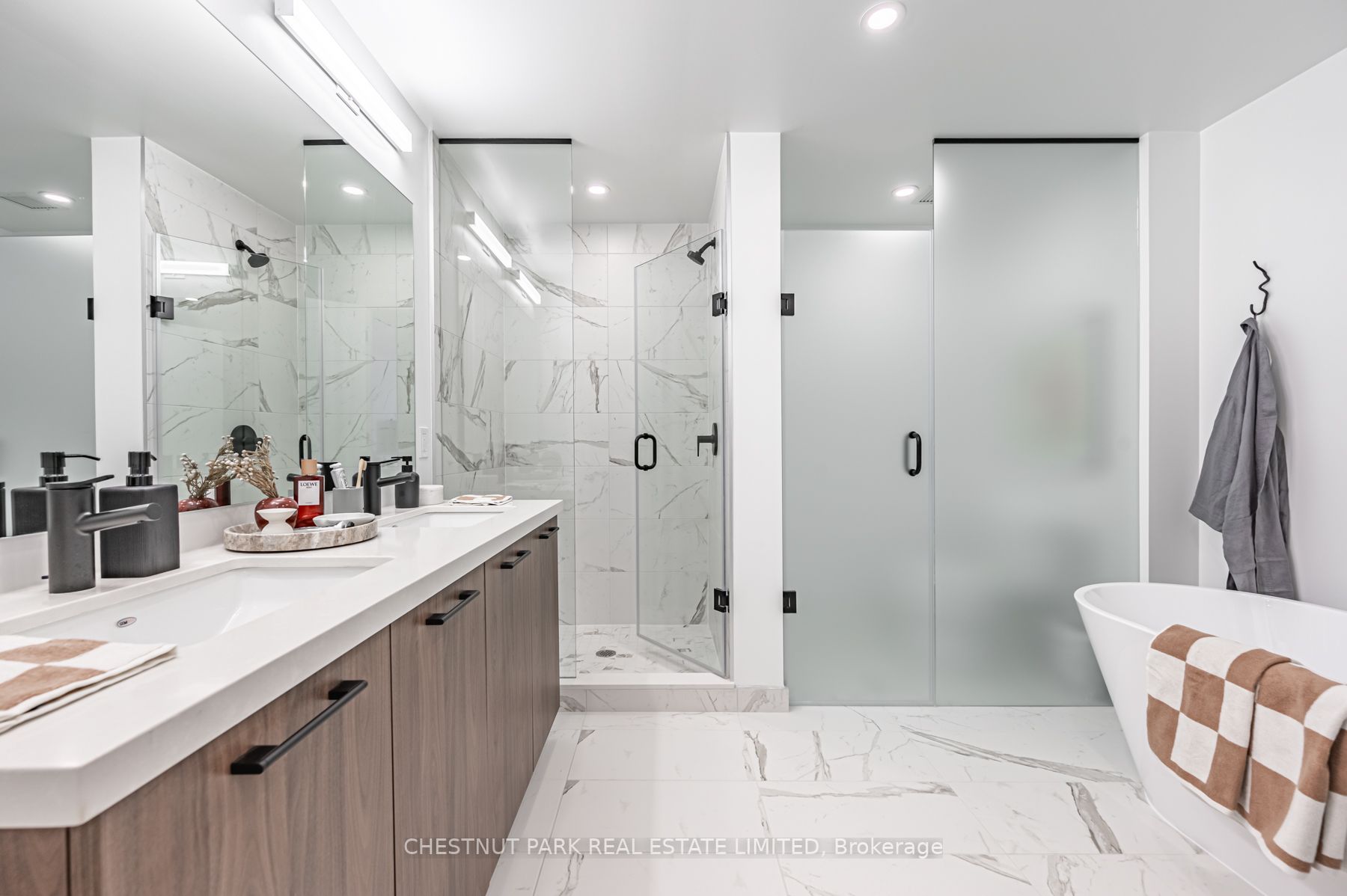33 Frederick Todd Way, #1205