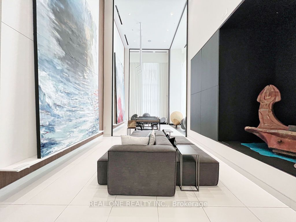 20 Richardson St, #809