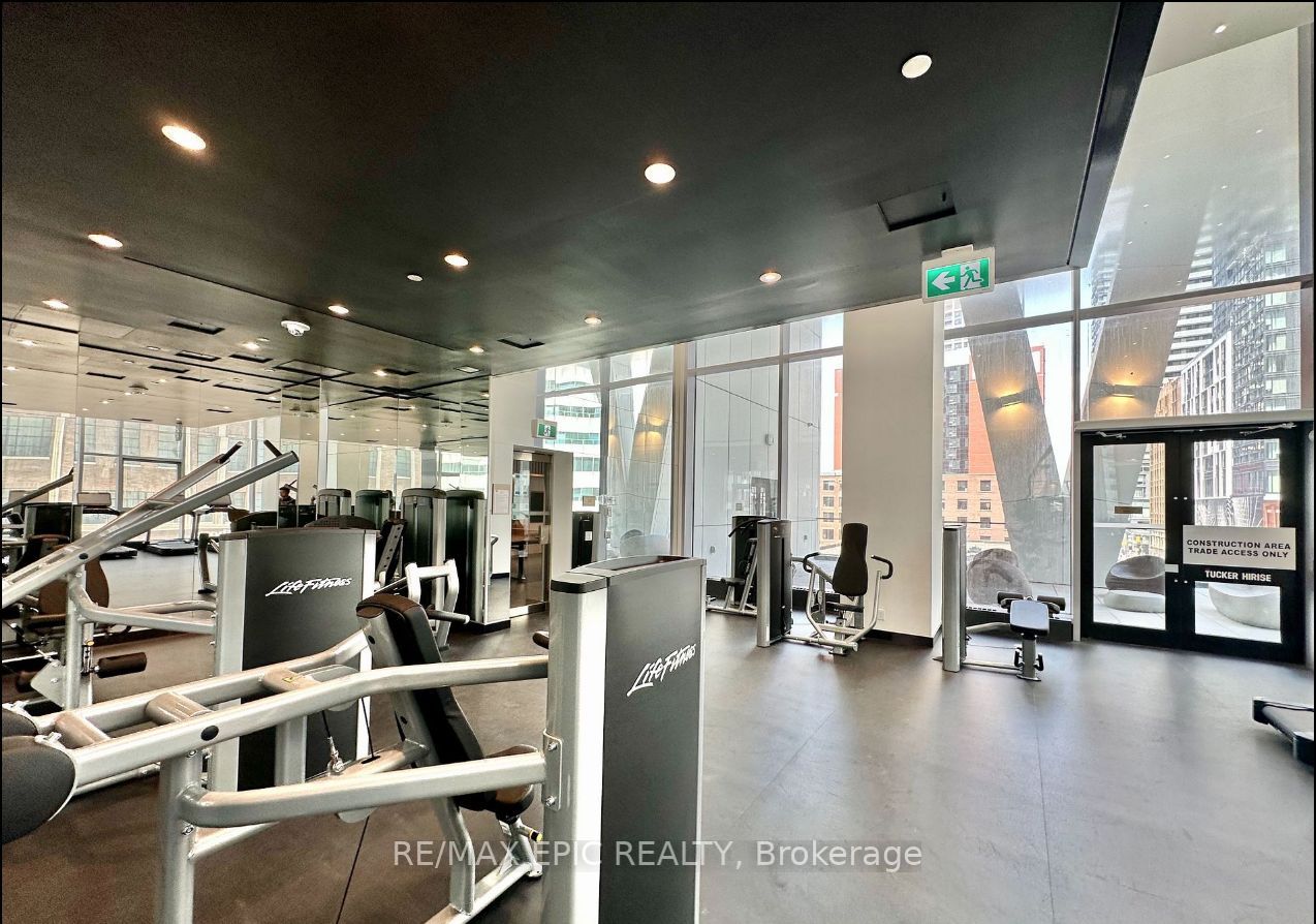 357 King Street W, #4003