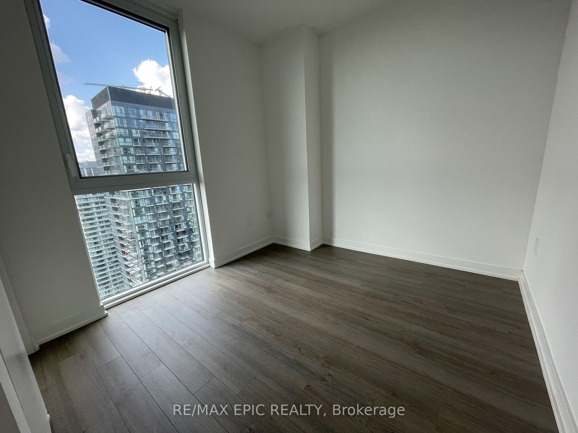 357 King Street W, #4003