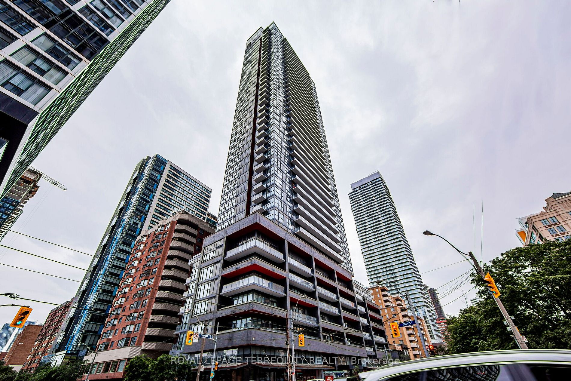 159 Dundas St E, #1601