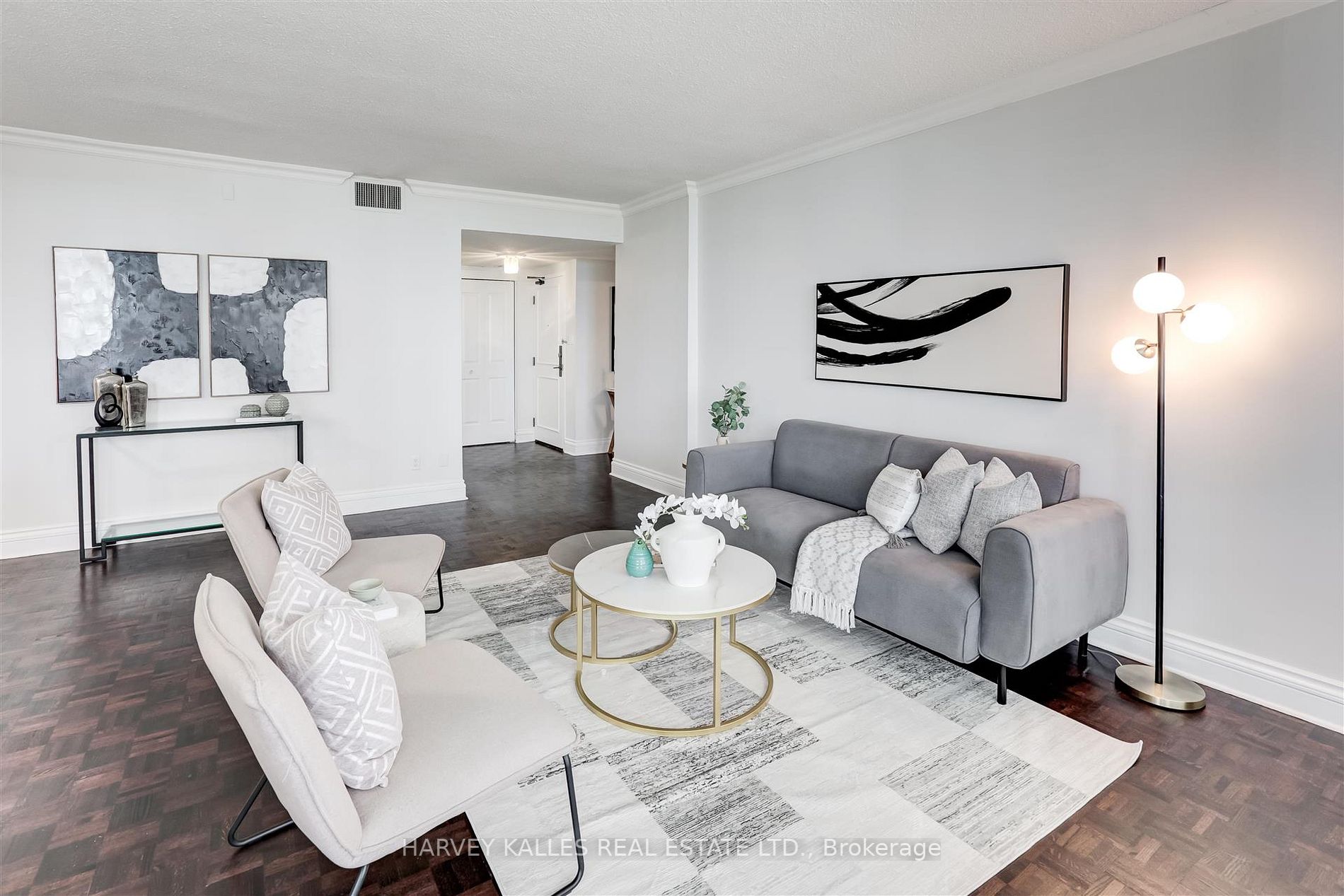 616 Avenue Rd, #602