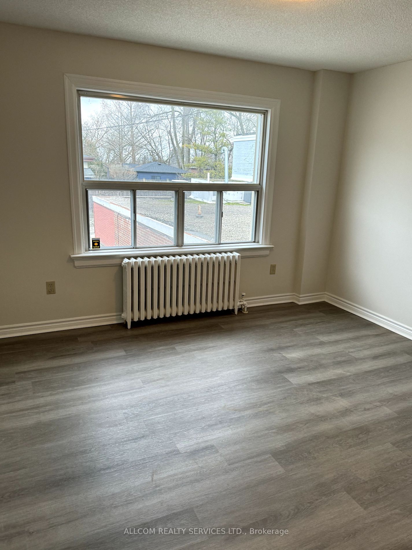 459 Eglinton Ave W, #2